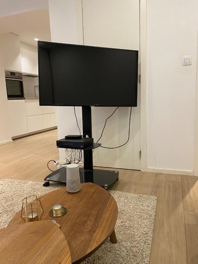 Amazing Flat In Front Of Bois De La Cambre Apartment Брюксел Екстериор снимка